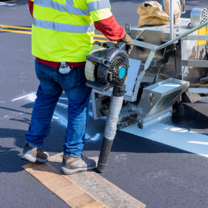 thermoplastic pavement marking worker